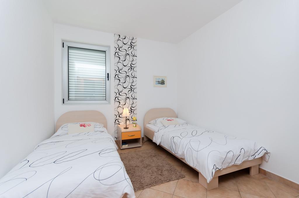 Apartments Valbruna Rovinj Extérieur photo